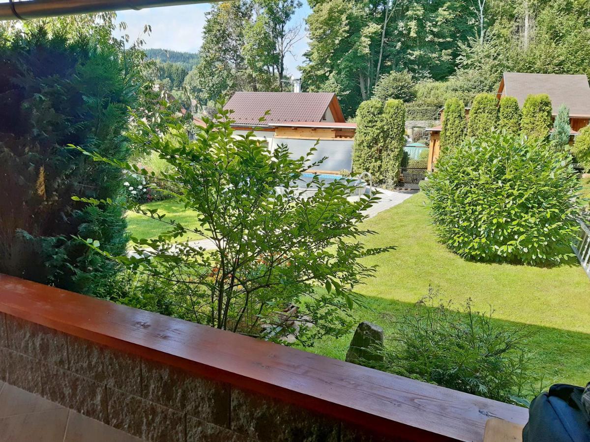 Chata U Lesa Svoboda nad Úpou Eksteriør billede
